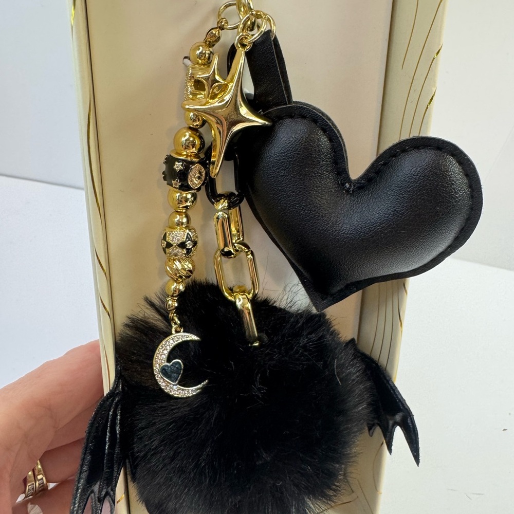 Eye Candy Goofy Bat Keychain with Gold Accents - Picture 3 of 3